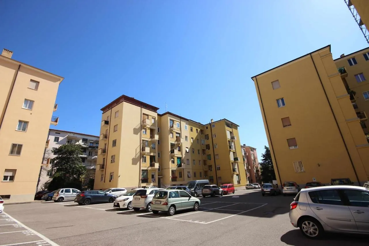 Apartment Case Vr Holiday Attico Di Lino Verona Italy