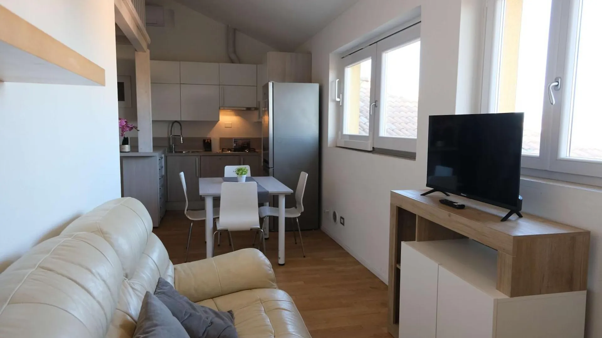Apartment Case Vr Holiday Attico Di Lino Verona