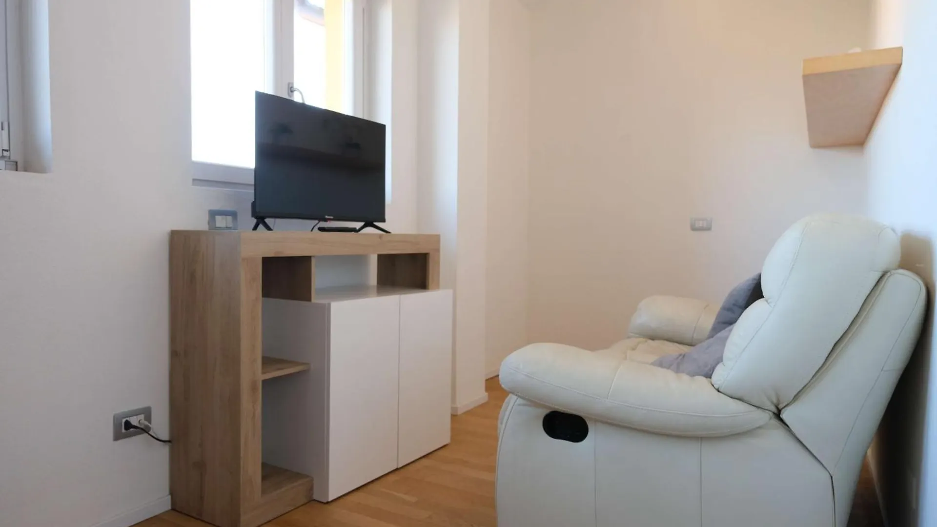 Apartment Case Vr Holiday Attico Di Lino Verona