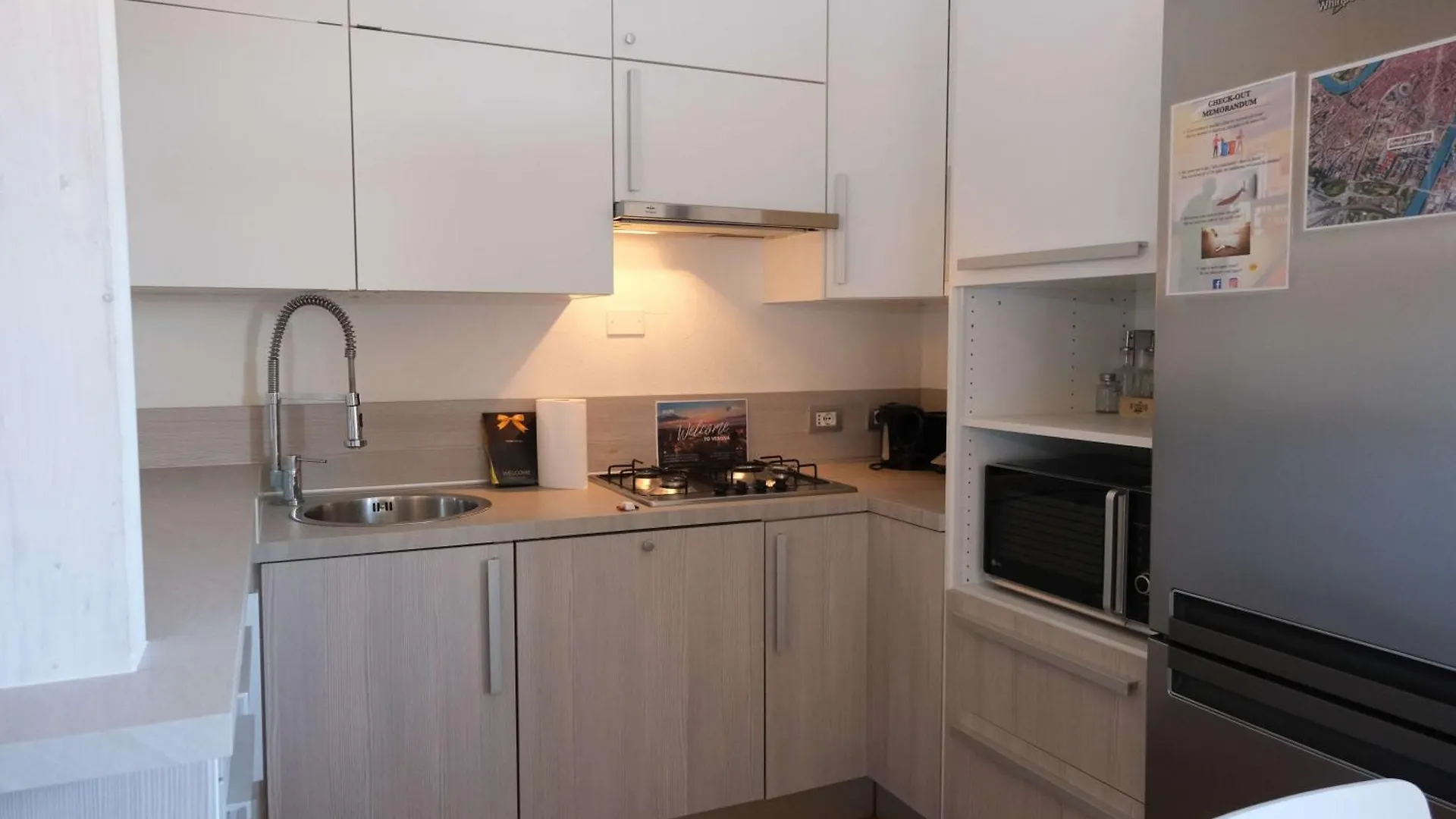 Apartment Case Vr Holiday Attico Di Lino Verona