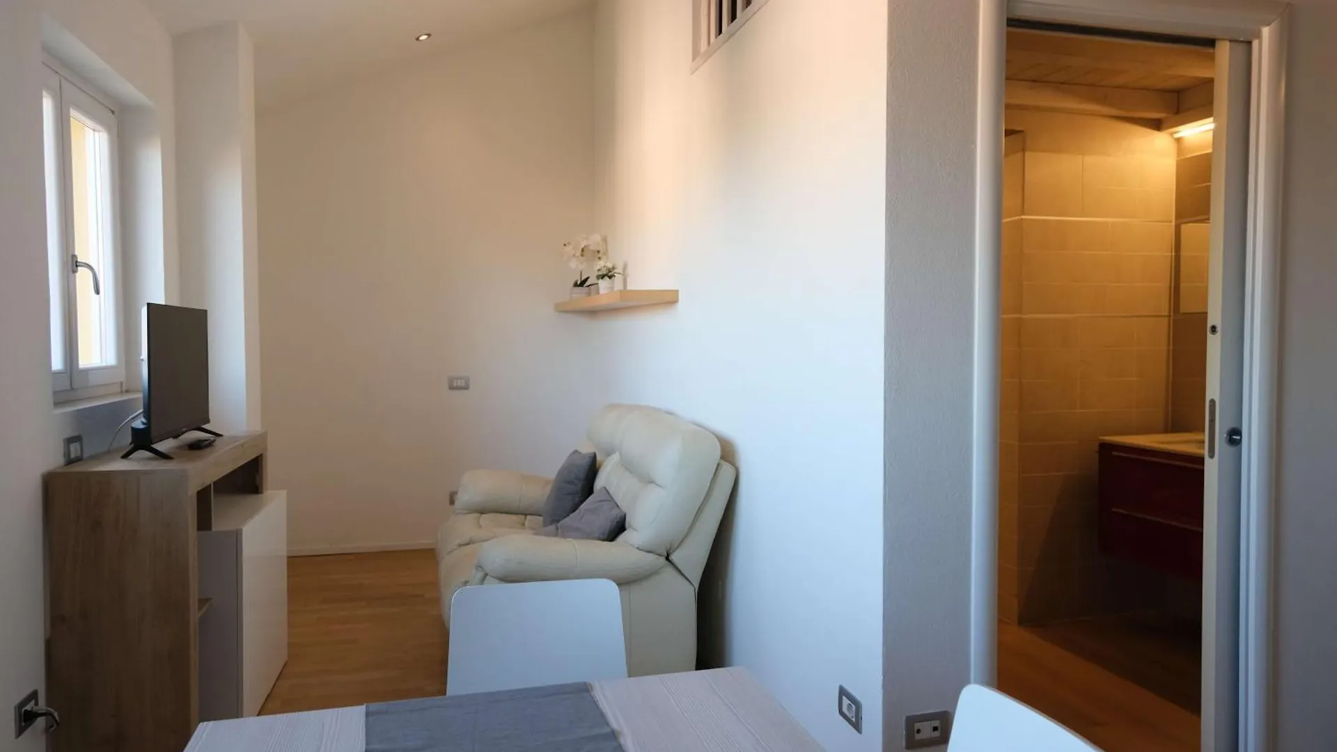 Apartment Case Vr Holiday Attico Di Lino Verona Italy
