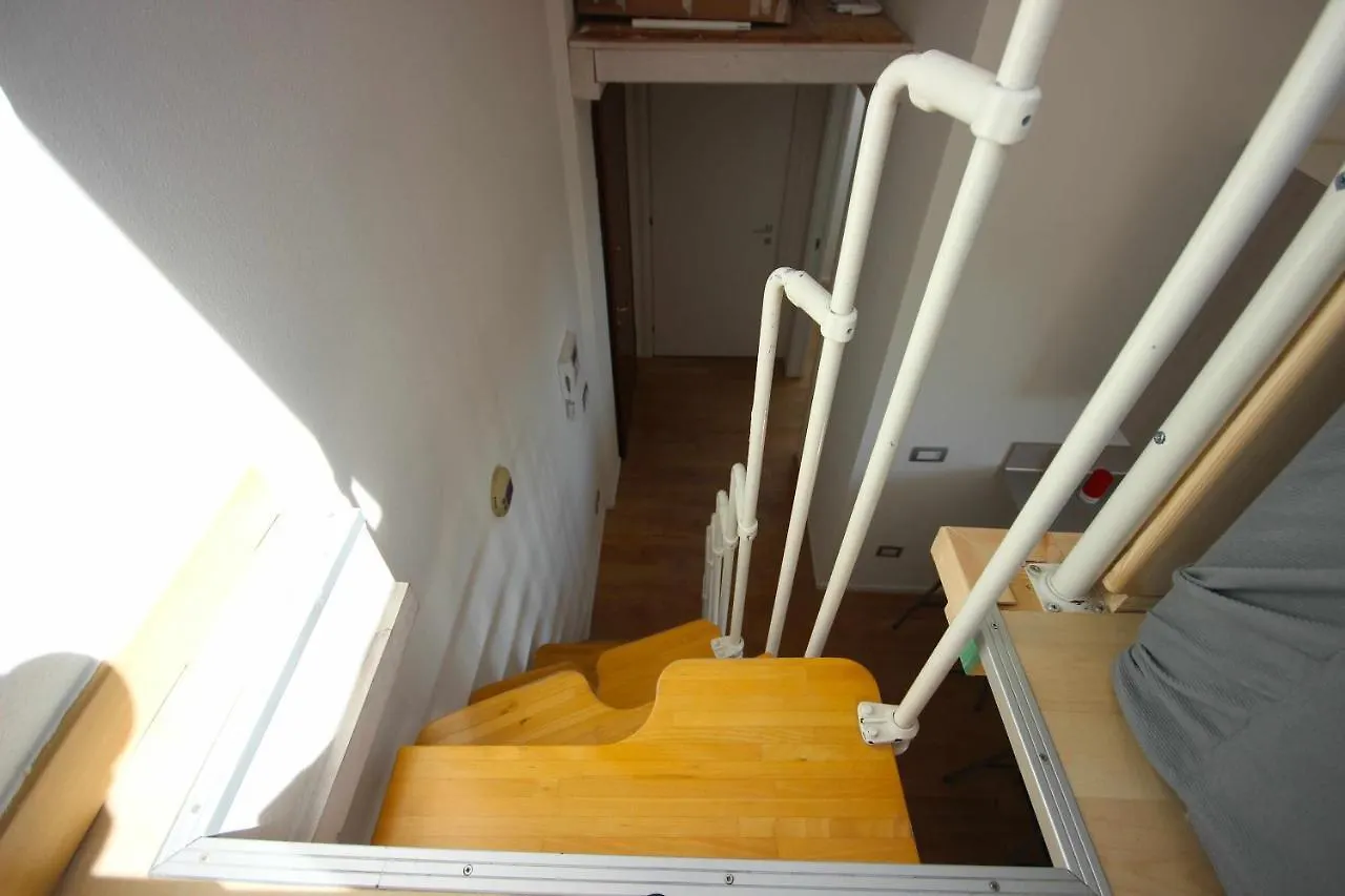 Apartment Case Vr Holiday Attico Di Lino Verona