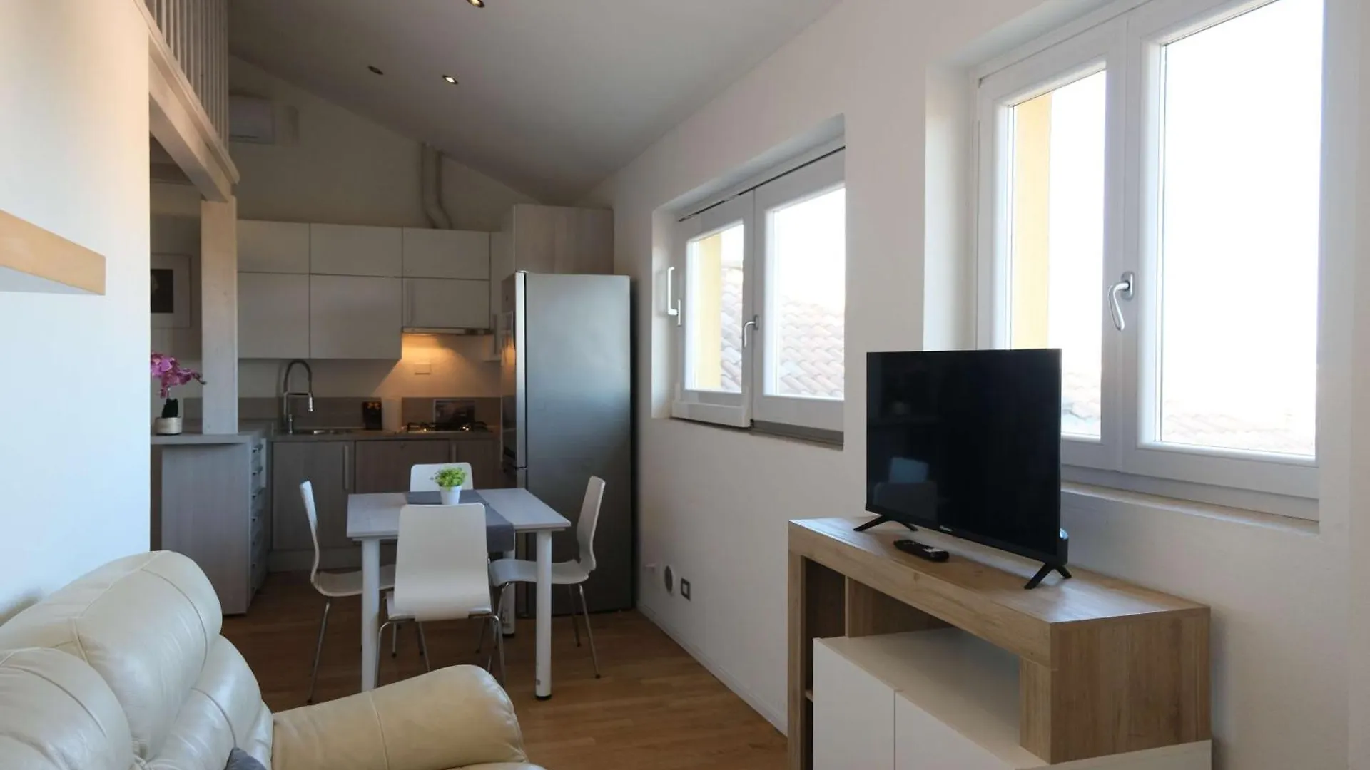 Apartment Case Vr Holiday Attico Di Lino Verona Italy